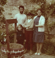 12 Papa en visite à la Férrière en mai 1972 A